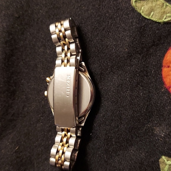 Citizen Ladies Watch Vintage Two Tone Bracelet - Picture 9 of 11